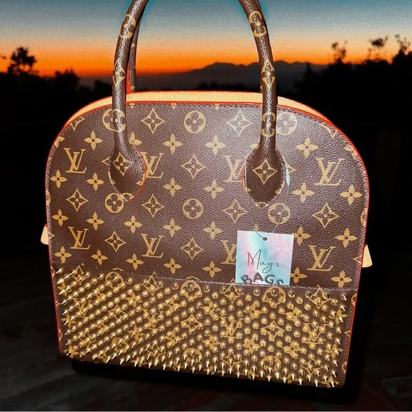 Louis Vuitton x Louboutin: Iconoclast LV Spiked Celebrity Tote Bag (300 made) - Picture 3 of 17